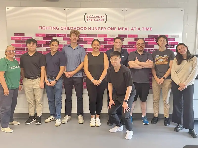 kevin-volunteering